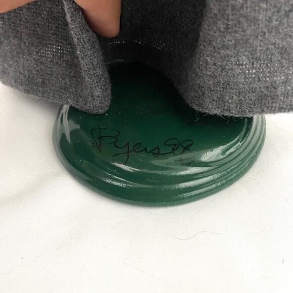 VTG Byers Choice Caroler Figurine 13" Woman Dipped Candles in Basket 1999 - Picture 4 of 14